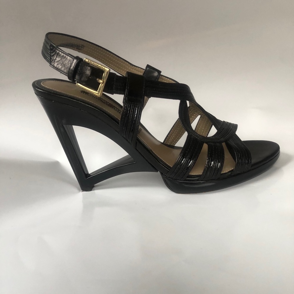 Bruno Magli black leather 4” heel